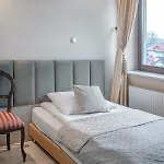 Royal 4*