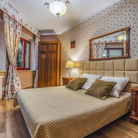 住宿加早餐酒店 Royal