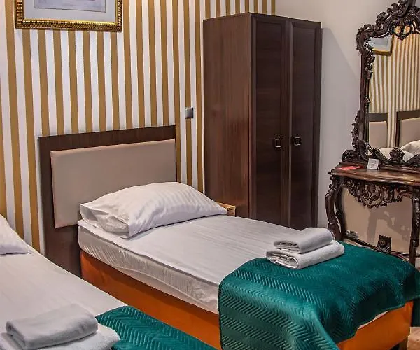 Royal Couette-café 4*